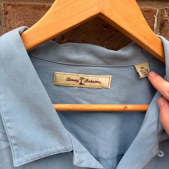 Tommy Bahama Light Blue Silk Beach Shirt XXL - Picture 2 of 4